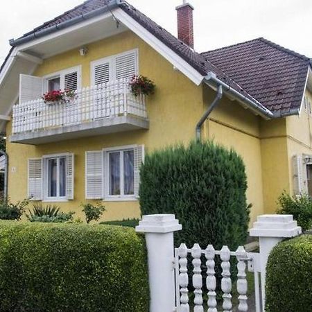 Appartamento Gizella Haz Keszthely Esterno foto