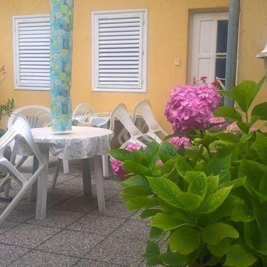 Appartamento Gizella Haz Keszthely Esterno foto